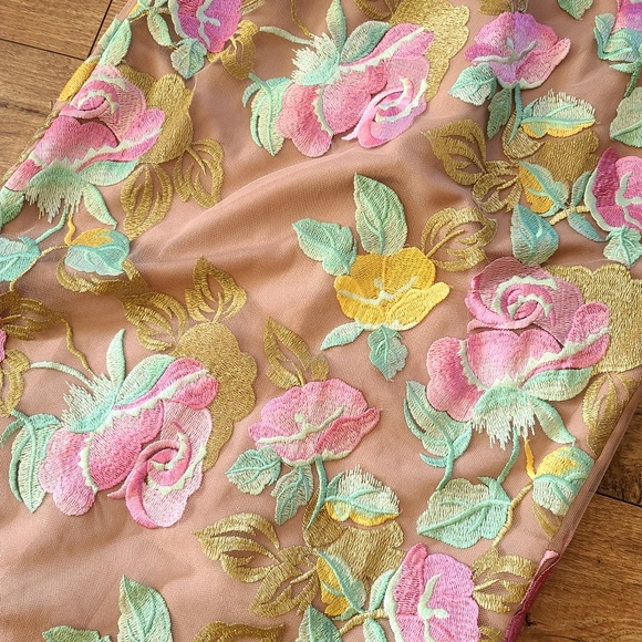 Dress the Population Floral Embroidered Dress - Picture 5 of 6